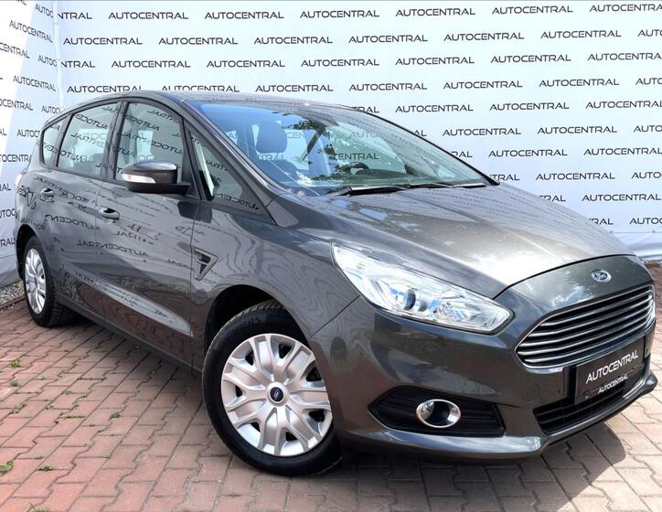 Ford S-MAX 1