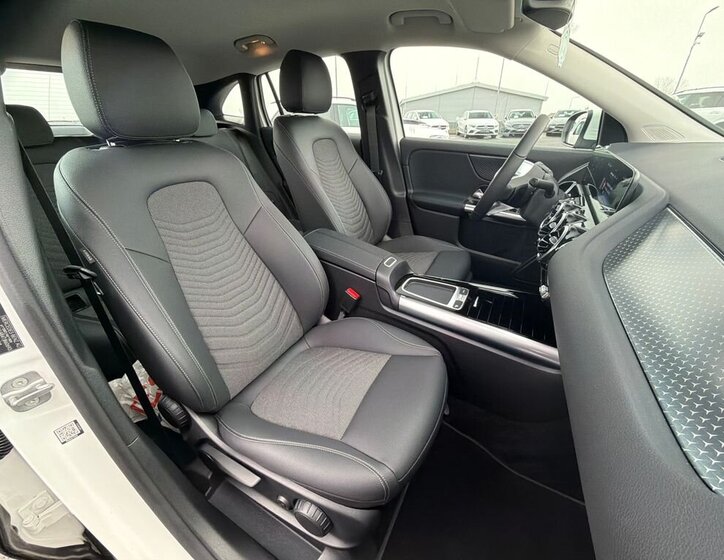 Mercedes-Benz GLA SUV / Terénní 2,0 l 85 kw