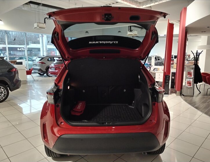 Toyota Yaris Cross SUV 1,5 l 85 kw