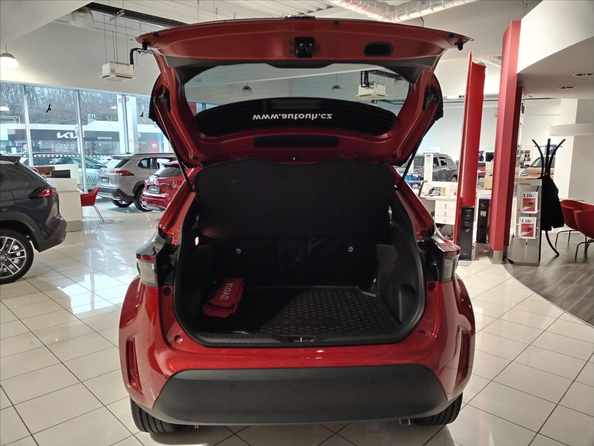 Toyota Yaris Cross SUV 1,5 l 85 kw