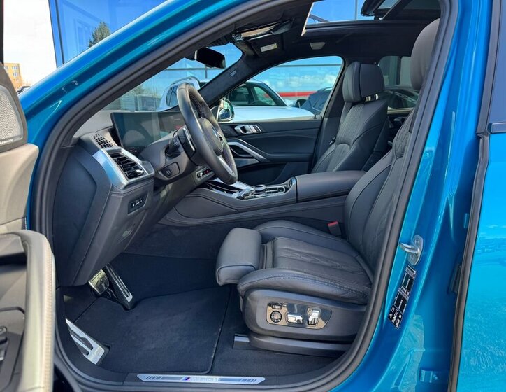 BMW X6 SUV / Terénní 4,4 l 390 kw