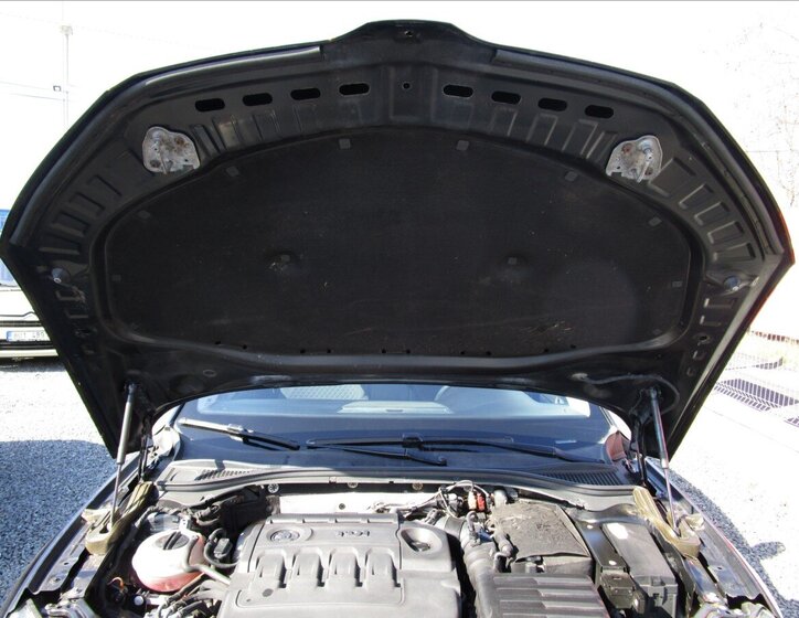 Škoda Superb Kombi 2,0 l 110 kw