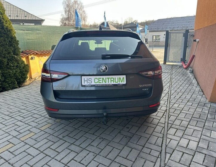 Škoda Superb Kombi 2,0 l 140 kw