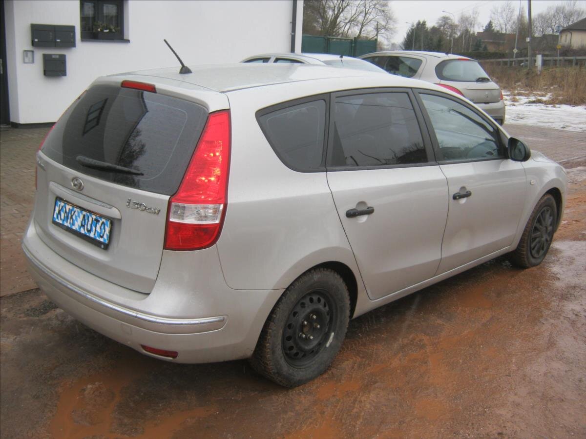 Hyundai i30 Kombi 1,6 l 92 kw