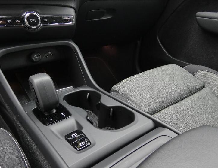 Volvo XC40 6