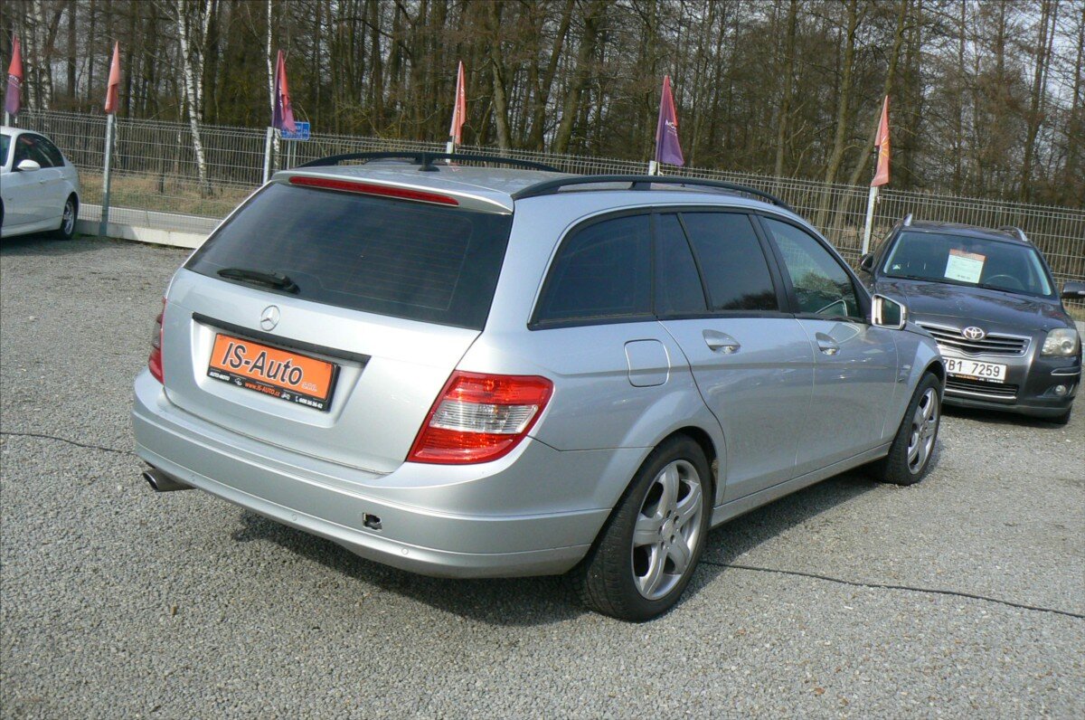 Mercedes-Benz Třídy C Kombi 2,1 l 125 kw