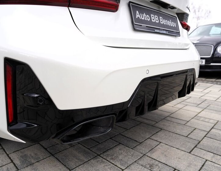 BMW Řada 3 Sedan 3,0 l 275 kw