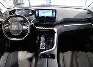 Peugeot 3008 SUV 1,6 l 165 kw
