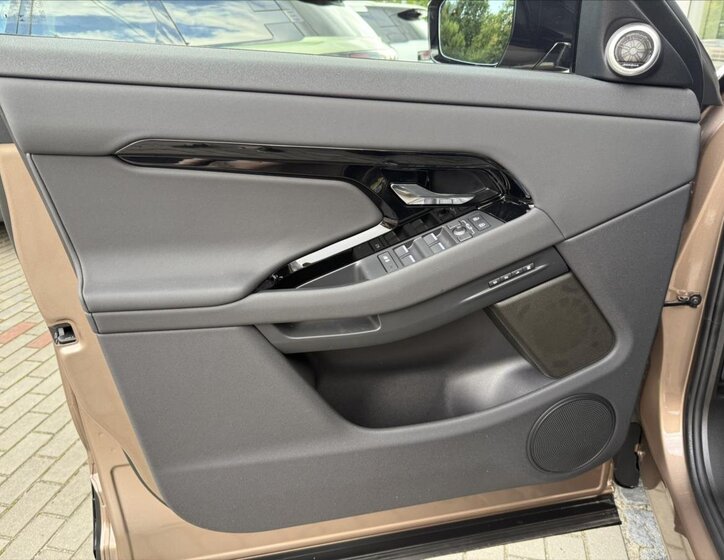 Land Rover Range Rover Evoque 13