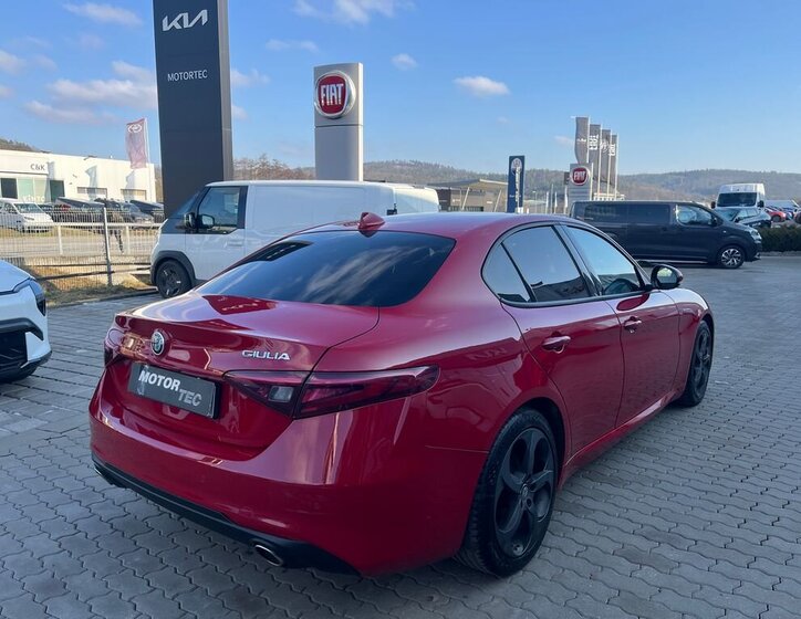 Alfa Romeo Giulia Sedan 2,1 l 118 kw