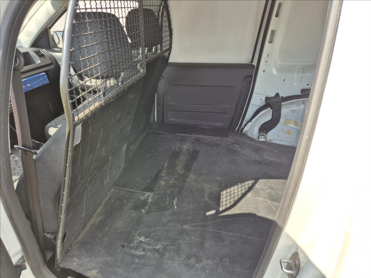 Škoda Praktik Skříň 1,6 l 66 kw