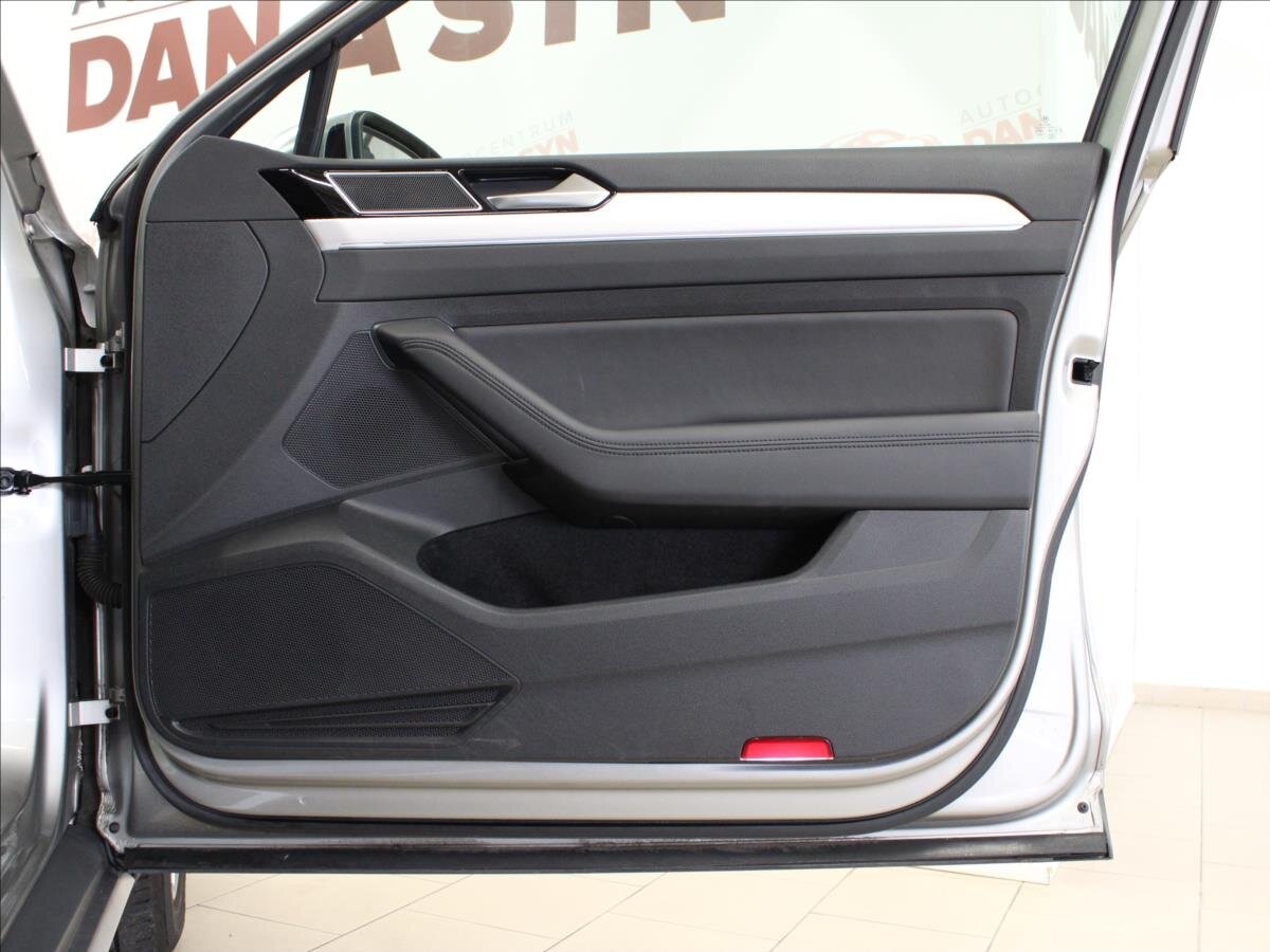 Volkswagen Passat Kombi 2,0 l 140 kw