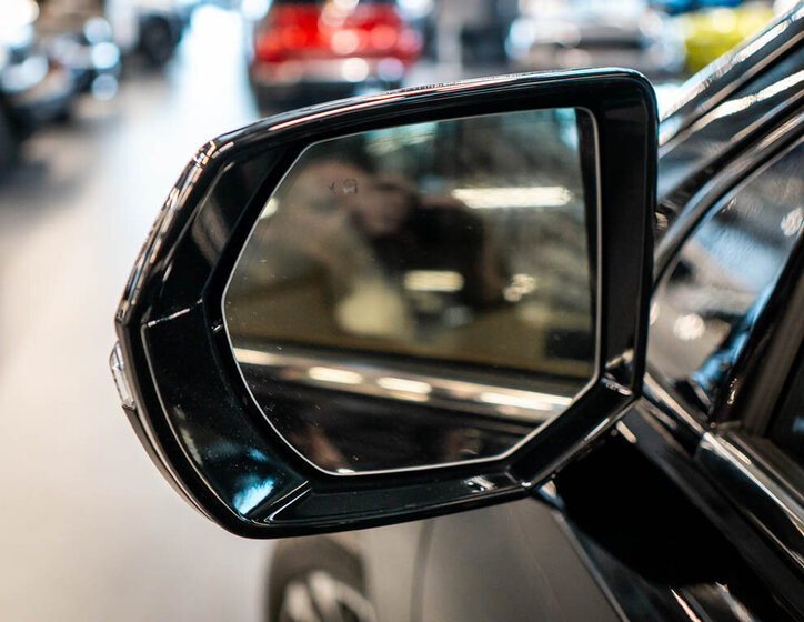 Chevrolet Suburban SUV 6,2 l 313 kw