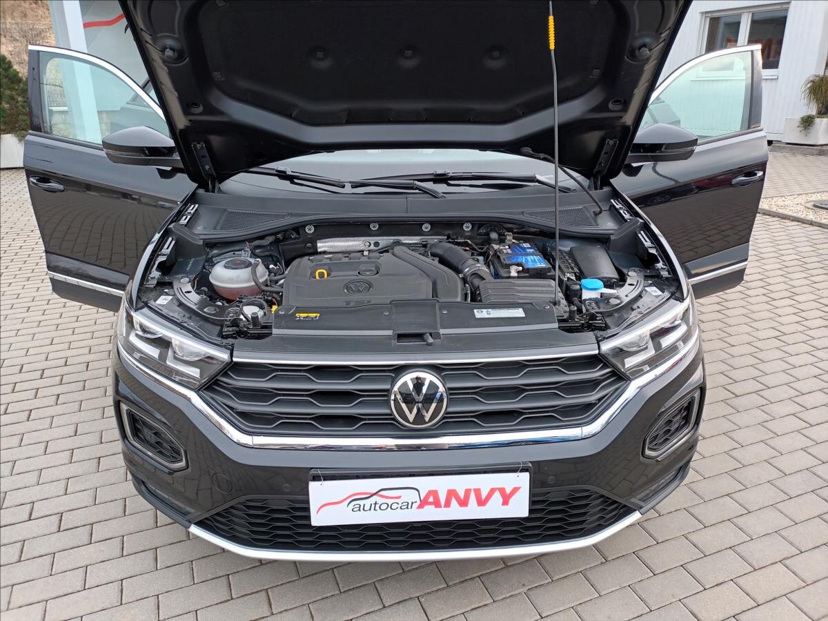 Volkswagen T-Roc SUV / Terénní 1,5 l 110 kw