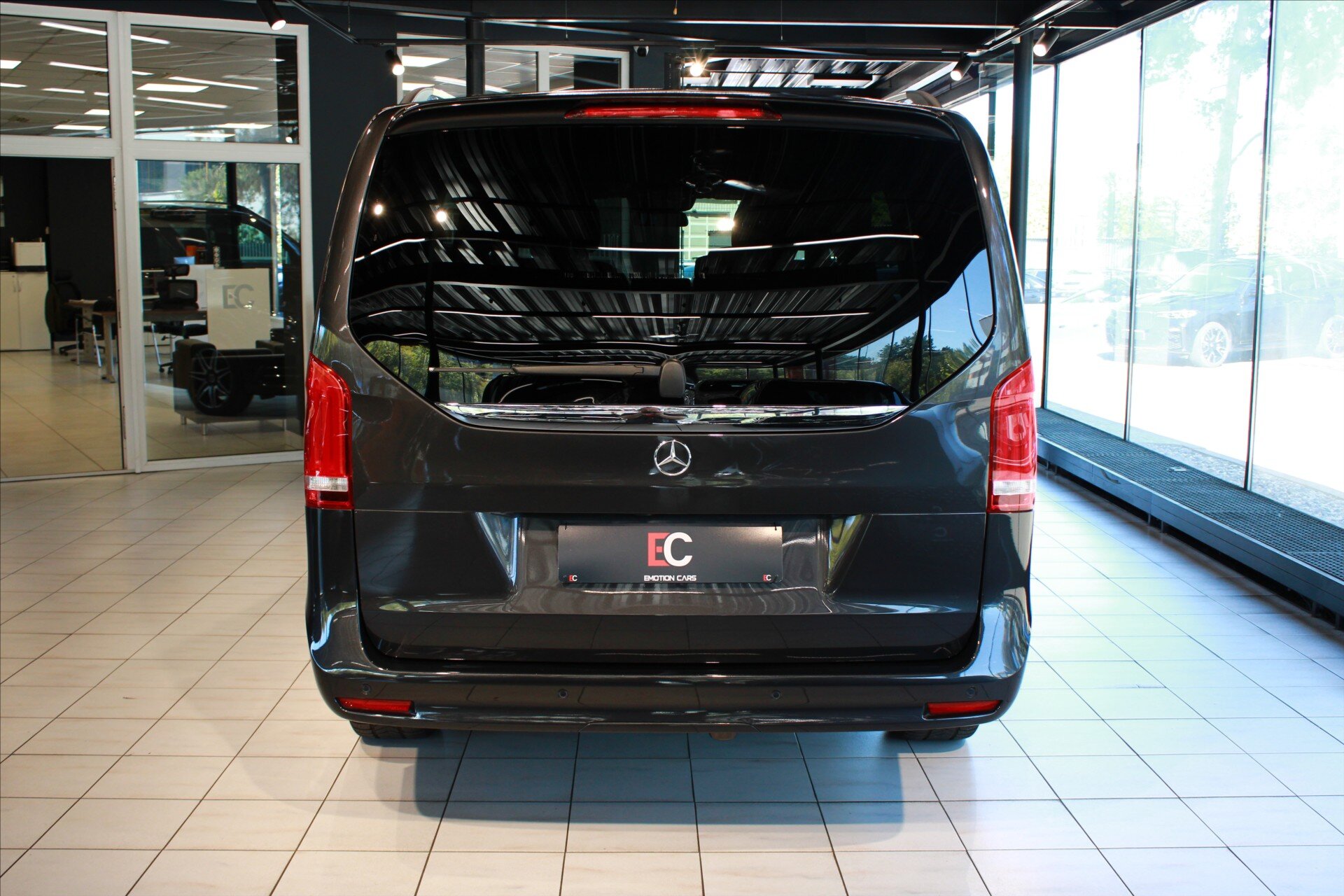 Mercedes-Benz Třídy V MPV 2,0 l 174 kw