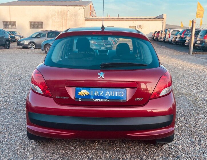Peugeot 207 Hatchback 1,4 l 54 kw