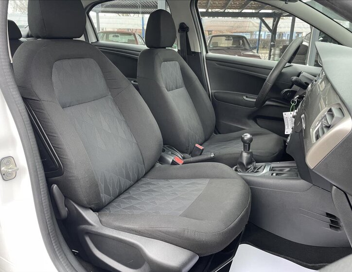 Citroën C-Elysée Sedan / Limuzína 1,2 l 61 kw