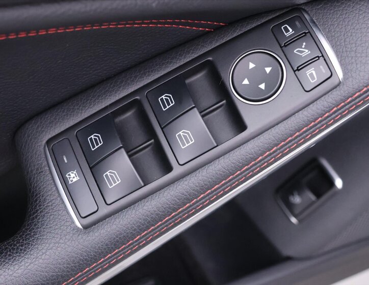 Mercedes-Benz CLA 18