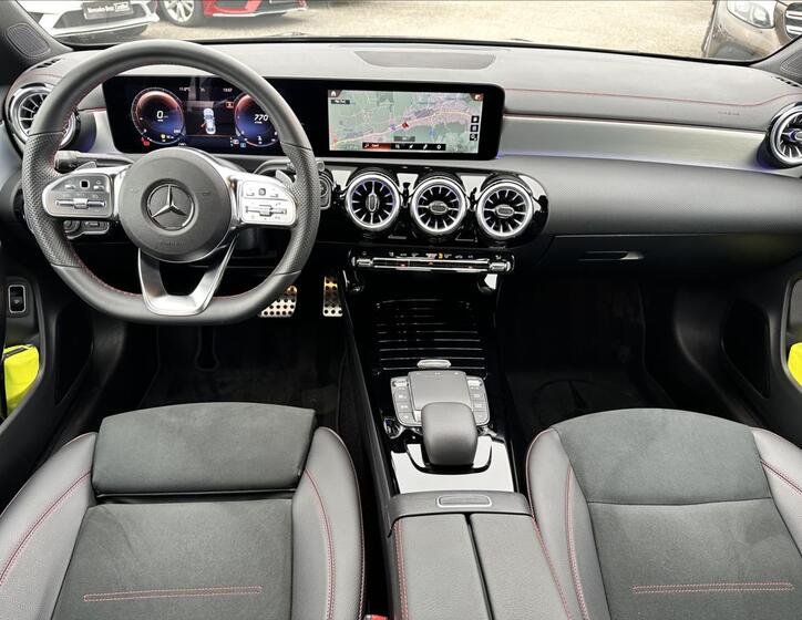 Mercedes-Benz CLA 9