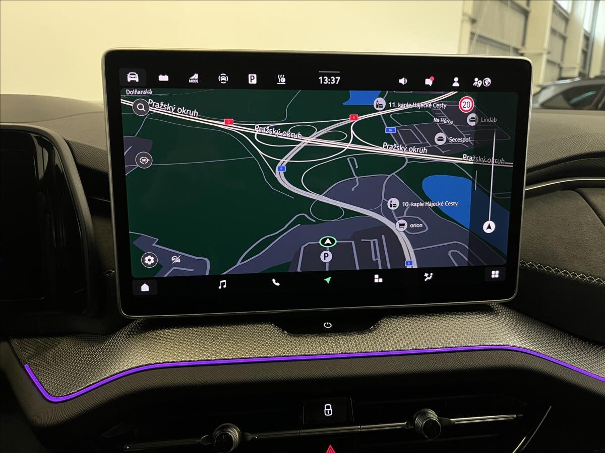 Škoda Kodiaq SUV / Terénní 1,5 l 150 kw