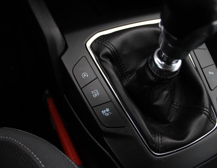 Ford Focus Kombi 999,0 74 kw