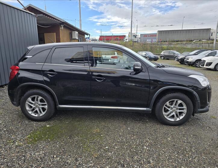 Citroën C4 Aircross 4