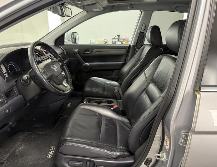 Honda CR-V 8