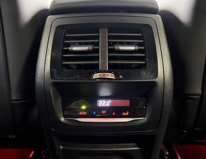 BMW X4 SUV / Terénní 3,0 l 250 kw