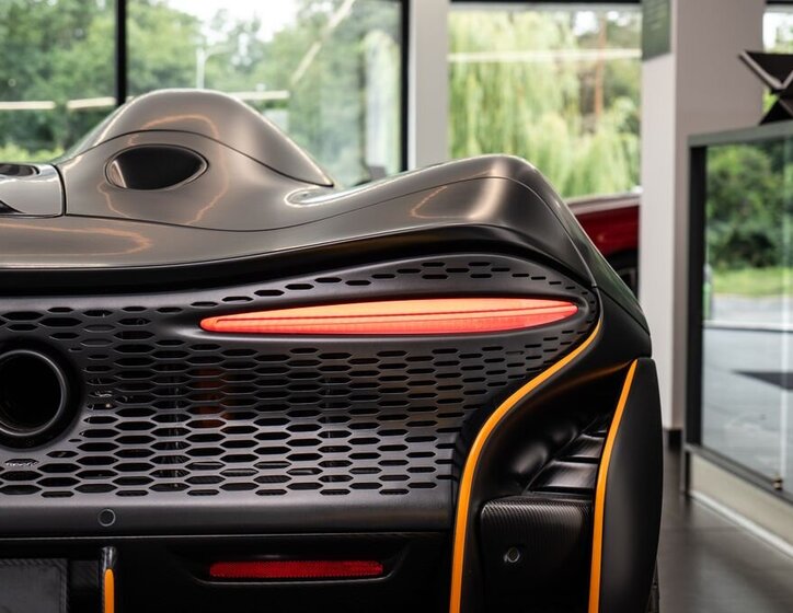 McLaren Elva Kabriolet 4,0 l 600 kw