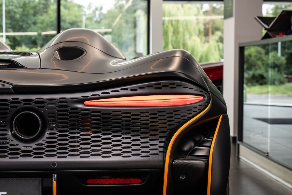 McLaren Elva Kabriolet 4,0 l 600 kw