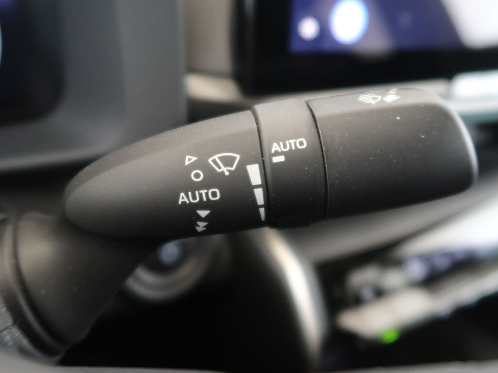 Toyota C-HR SUV / Terénní 2,0 l 112 kw