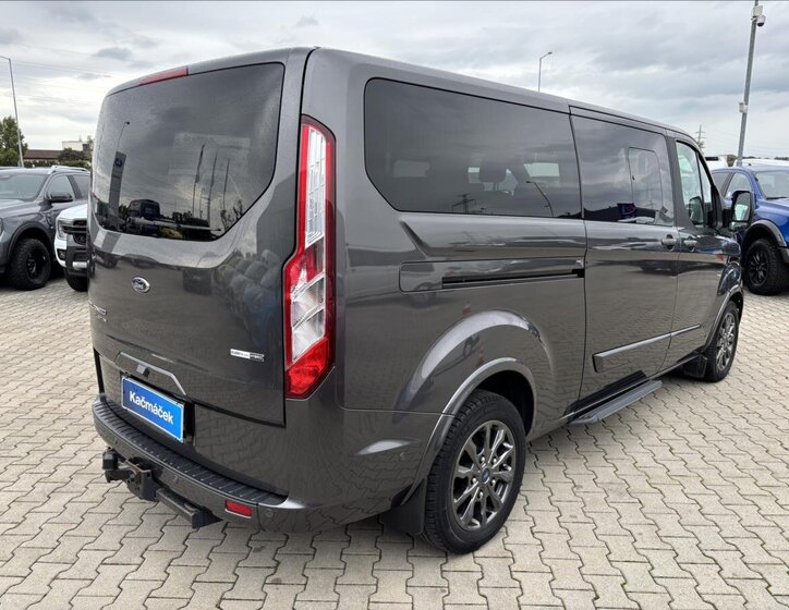 Ford Tourneo Custom Kombi 2,0 l 136 kw