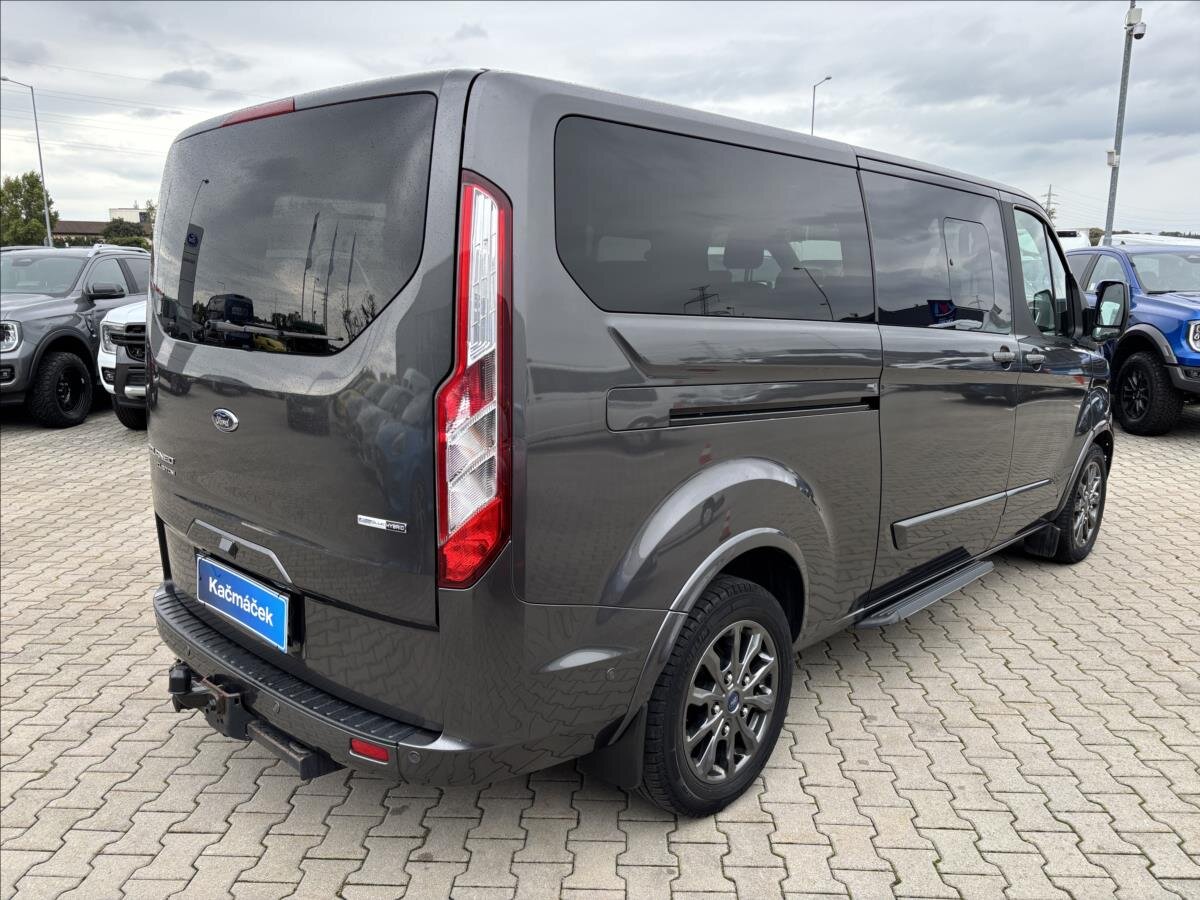 Ford Tourneo Custom Kombi 2,0 l 136 kw