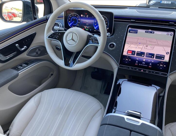 Mercedes-Benz EQS 13