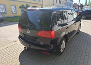 Volkswagen Touran Kombi 1,6 l 77 kw