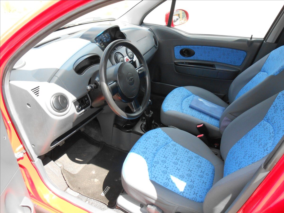 Chevrolet Spark Hatchback 995,0 49 kw