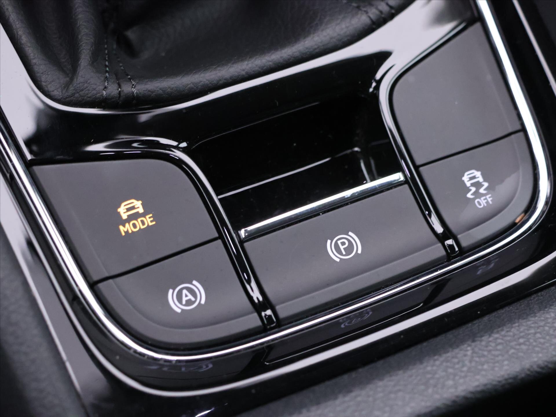 Škoda Karoq SUV 2,0 l 110 kw