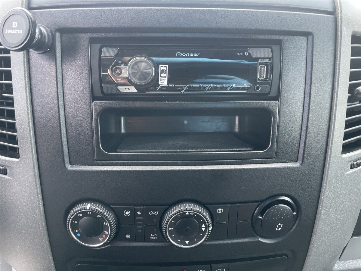 Volkswagen Crafter Skříň 2,0 l 120 kw