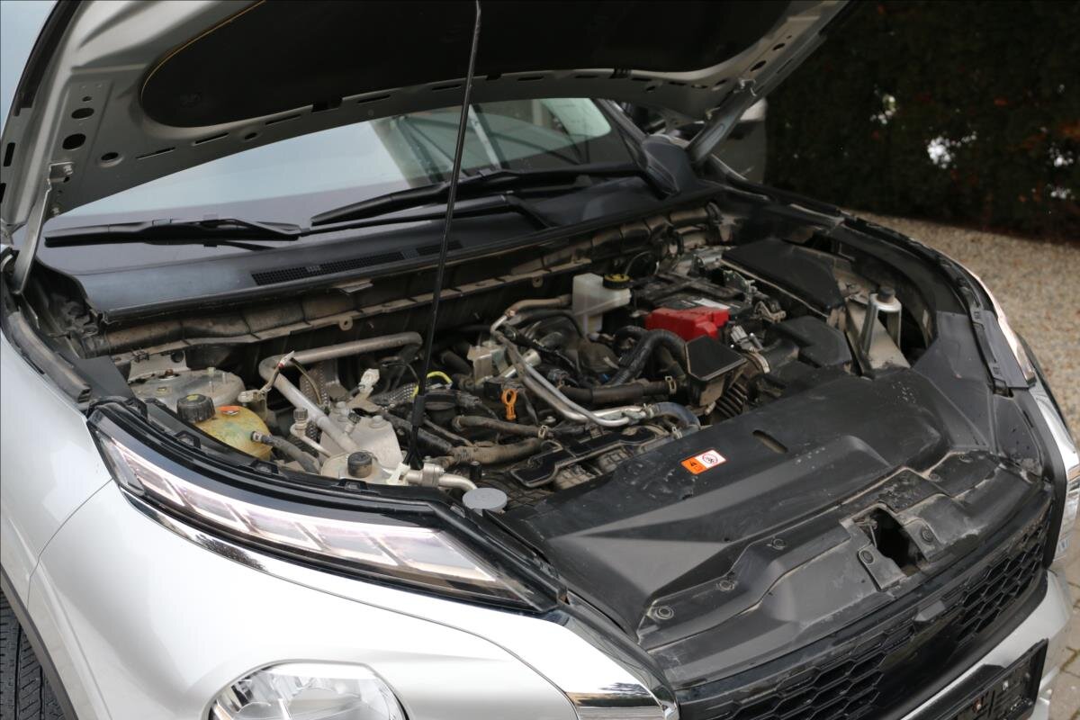 Mitsubishi Outlander SUV 2,4 l 162 kw