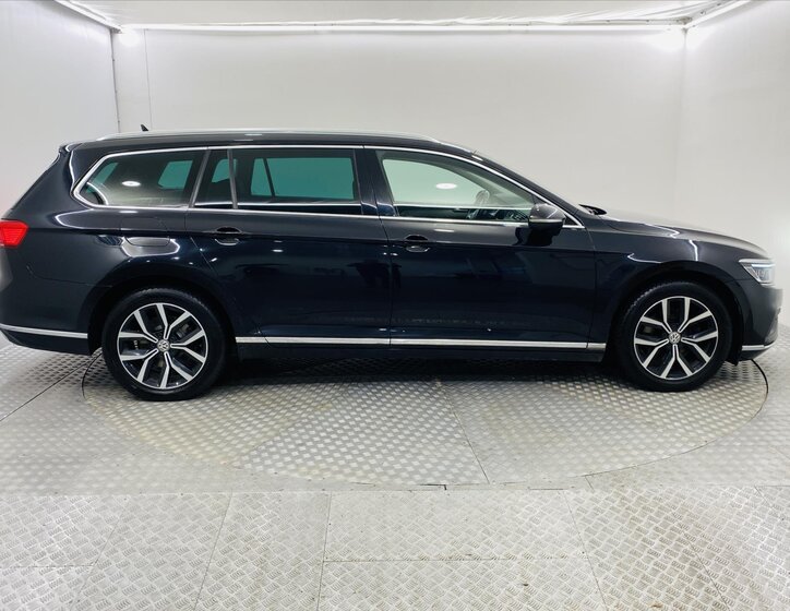 Volkswagen Passat 24