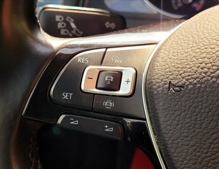 Volkswagen Golf Kombi 1,6 l 85 kw