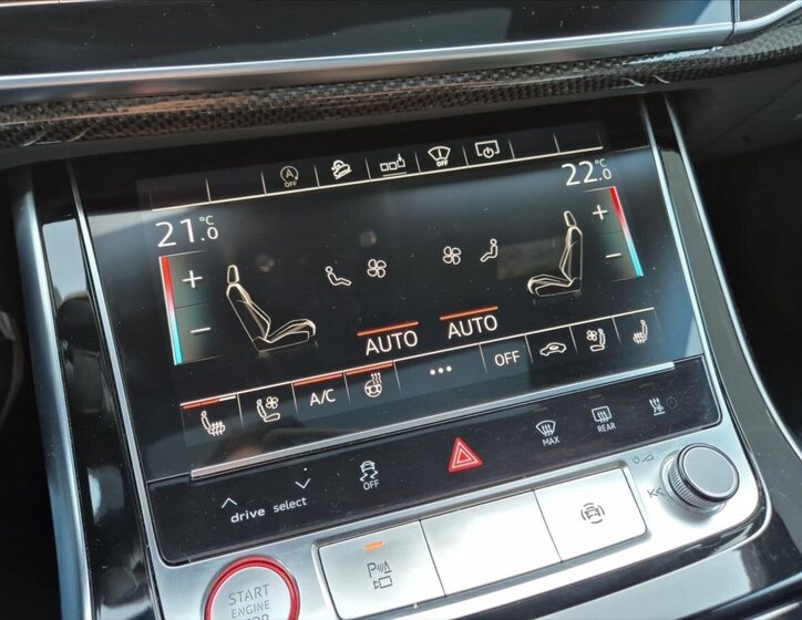 Audi SQ8 SUV / Terénní 4,0 l 320 kw