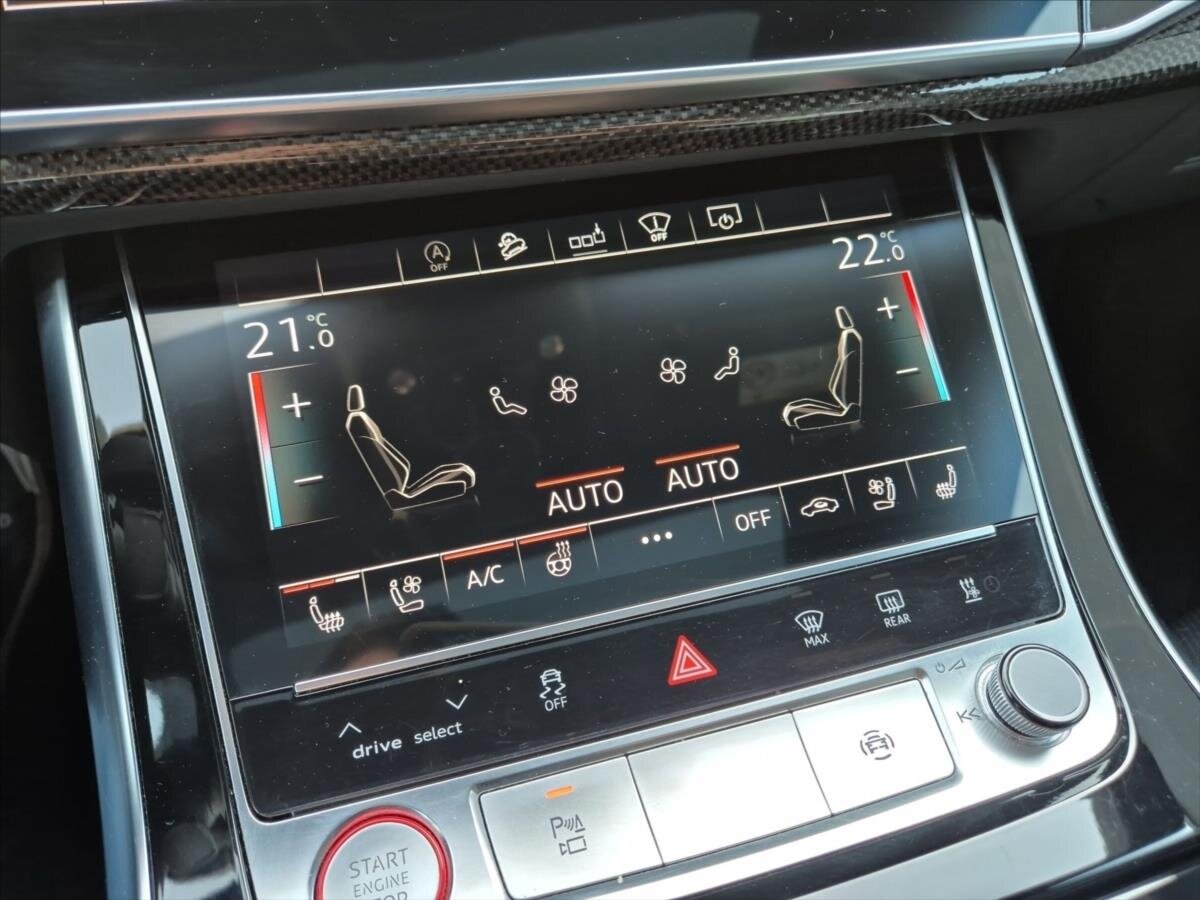 Audi SQ8 SUV / Terénní 4,0 l 320 kw