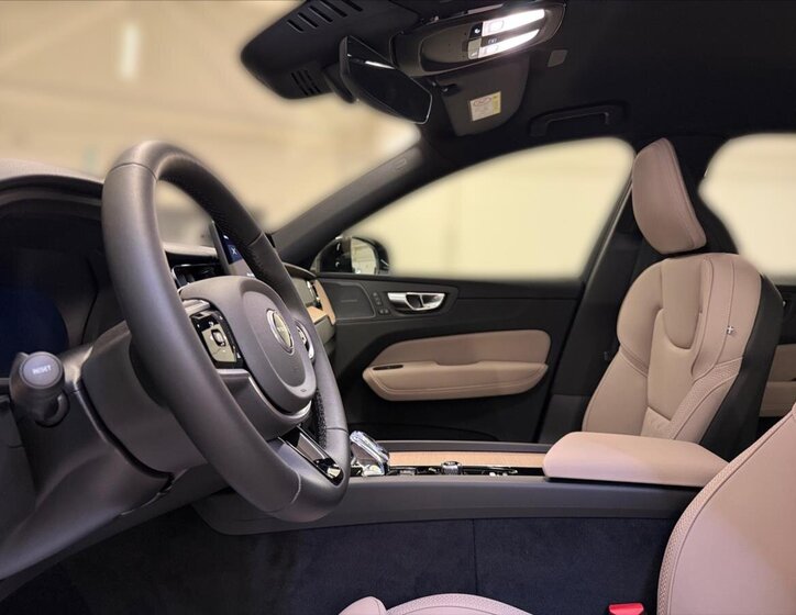 Volvo XC60 SUV / Terénní 2,0 l 184 kw