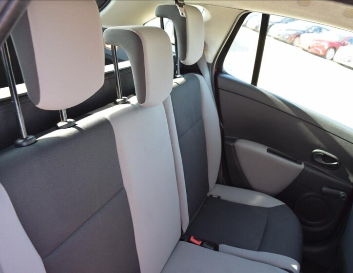 Renault Clio Kombi 1,1 l 74 kw