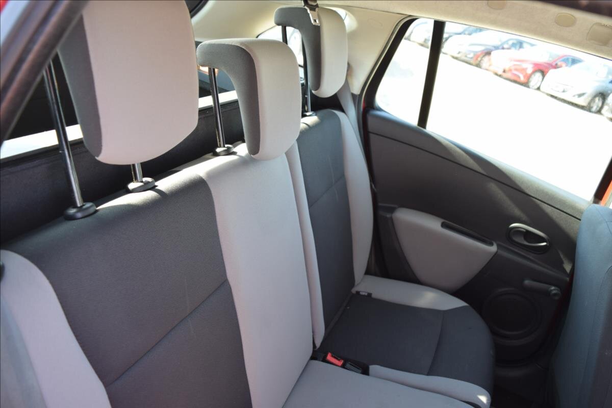 Renault Clio Kombi 1,1 l 74 kw