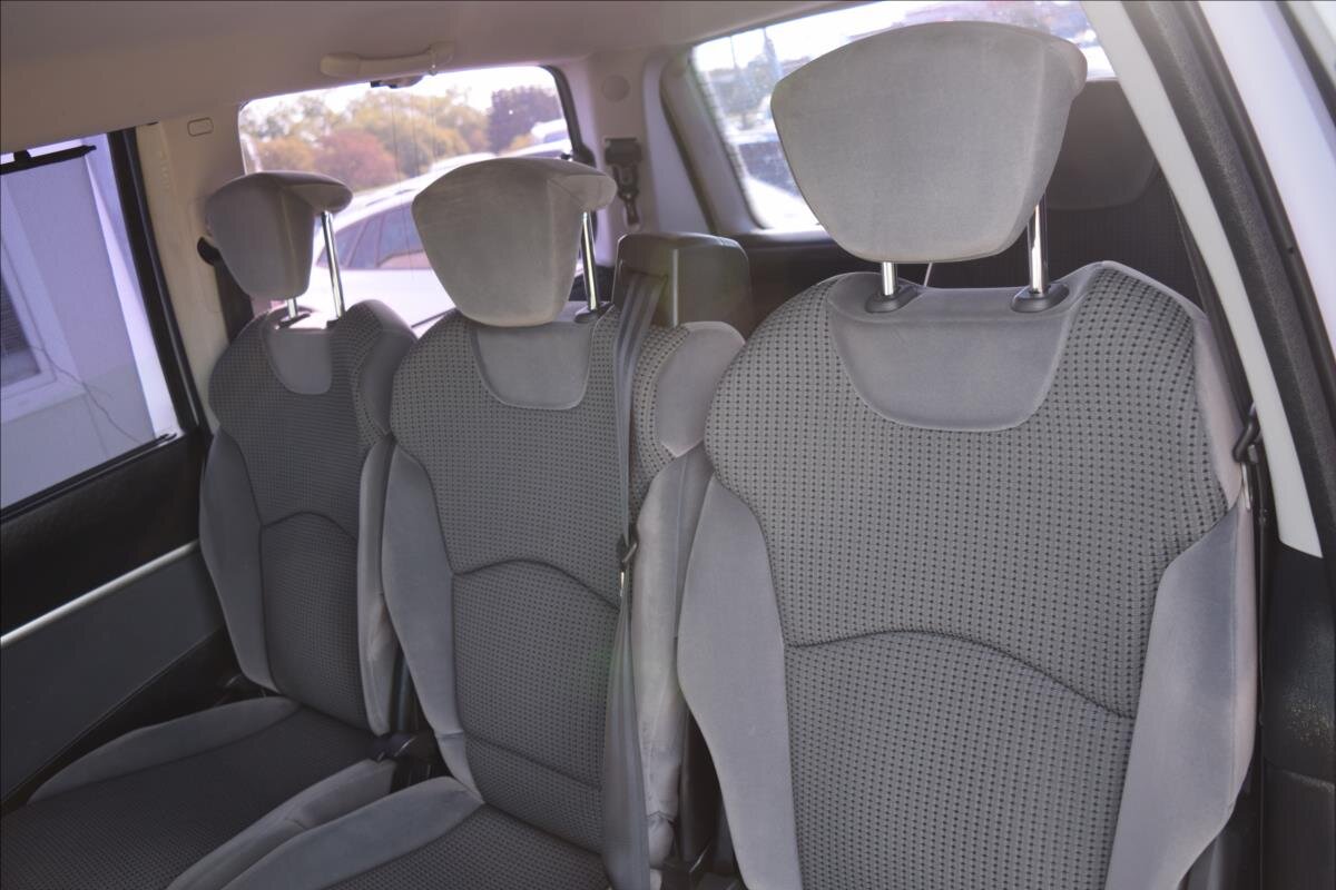Peugeot 807 MPV 2,0 l 100 kw