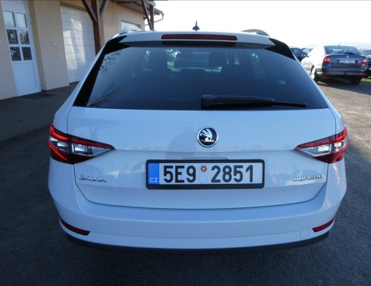 Škoda Superb Kombi 2,0 l 110 kw