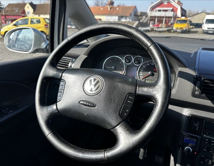 Volkswagen Sharan Kombi 1,9 l 85 kw