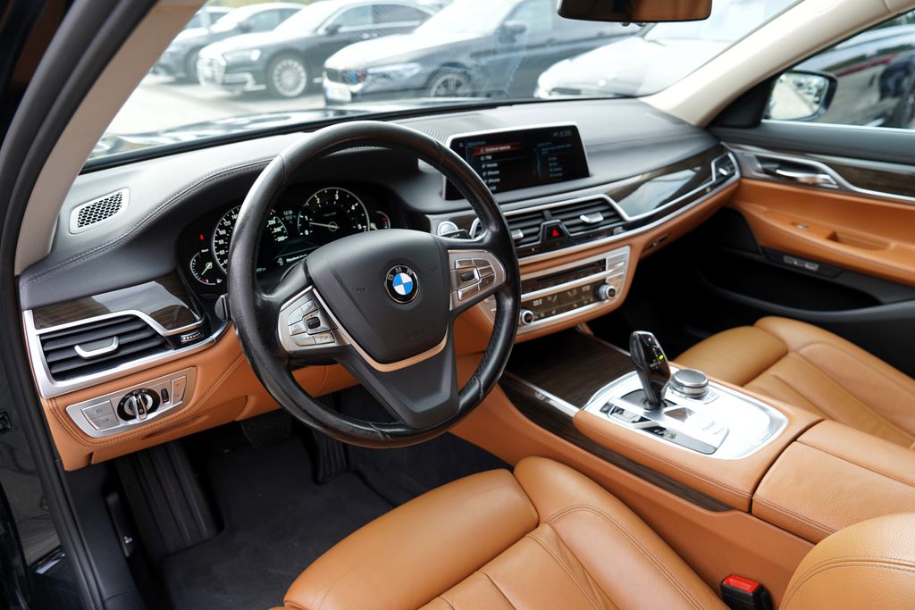 BMW Řada 7